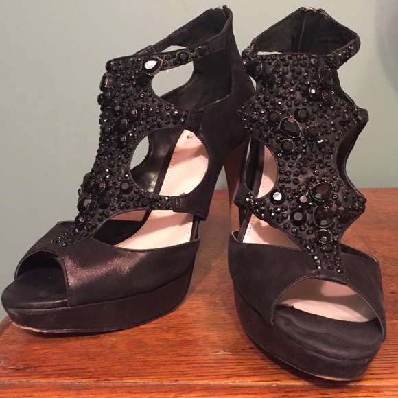 Vince Camuto glitz suede pumps - Picture 3 of 8